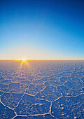 View of the Salar de Uyuni, the largest salt flat in the world, at sunrise, Daniel Campos Province, Potosi Department, Bolivia, South America