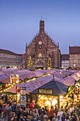 Christkindlesmarkt, Weihnachtsmarkt, Frauenkirche, Nuernberg