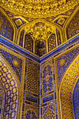 Registan Square, Samarkand, Uzbekistan, Central Asia, Interior of Tilla Kori Madrasah