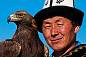 Kyrgyzstan, Issyk Kul Province (Ysyk-Kol), Juuku valley, The eagle hunter Talgarbek Chaibirov and his amulet Toumar