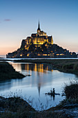 Tide growing at dusk, Mont-Saint-Michel, UNESCO World Heritage Site, Normandy, France, Europe