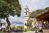 Paroquia de San Francisco de Assisi church and town square, Valle de Bravo, Mexico, North America