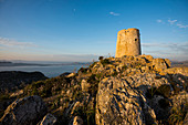 Sonnenaufgang, Wachturm Talaia d’Albercutx, Kap Formentor, Port de Pollença, Serra de Tramuntana, Mallorca, Balearen, Spanien