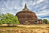 Sri Lanka, ancient city of Polonnaruwa, view of 12th century Kiri Vehera stupa