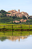 Italien, Toskana, das Dorf Montepulciano auf den Hügeln Toskana, Provence von Siena