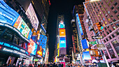 Times Square bei Nacht, New York City, Vereinigte Staaten von Amerika, Nordamerika
