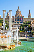 Der Zauberbrunnen von Montjuic unterhalb des Palau Nacional, MNAC, National Art Gallery, Barcelona, ??Katalonien (Katalonien), Spanien, Europa