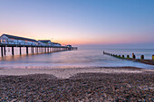 Southwold Pier im Morgengrauen, Southwold, Suffolk, England, Großbritannien, Europa