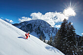 Skifahrende Schüler, Skigebiet Berwang, Allgäu, bayern, Deutschland