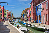 Canal with multi-coloured houses and boats, Burano, near Venice, UNESCO World Heritage Site Venice, Venezia, Italy