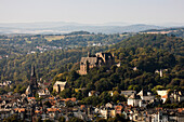 Stadtansicht von Marburg mit der Lutherischen Pfarrkirche Sankt Marien und dem Landgrafenschloss, Marburg, Hessen, Deutschland, Europa