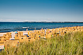 Blick über die Dünen auf die Seebrücke, Scharbeutz, Lübecker Bucht, Ostsee, Schleswig-Holstein, Deutschland