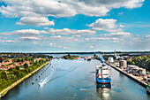 Blick auf die Schleuse Kiel Holtenau, Nord-Ostseekanal, Kieler Förde, Ostsee, Schleswig-Holstein, Deutschland