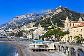 Beach in spring sun, Amalfi, Amalfi Coast, UNESCO World Heritage Site, Campania, Italy, Europe