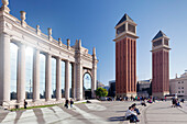 Zwei venezianische Türme, Placa d'Espanya (Placa de Espana), Barcelona, Katalonien, Spanien, Europa
