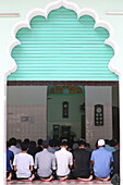 Muslims praying, Masjid Musulman (Saigon Central Mosque), Salat, Ho Chi Minh City, Vietnam, Indochina, Southeast Asia, Asia