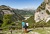 Blick auf die Sellagruppe vom Col de Locia, San Cassiano, Bezirk Bozen, Südtirol, Italien