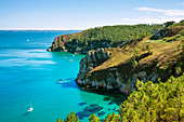 Schöne Landschaft der Küste, Pointe Saint-Hernot, Presquile de Crozon, regionaler Naturpark Armorica, Roscanvel, Finistère, Bretagne, Frankreich