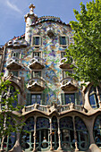 Spain, Catalonia, Barcelona, Passeig de Gracia, Casa Batllo, architect: Antoni Gaudi