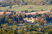 Sudeley Castle im Herbst, Winchcombe, Cotswolds, Gloucestershire, England, Vereinigtes Königreich, Europa