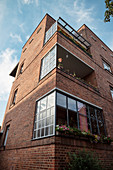 UNESCO World Heritage, Social Housing in Berlins outskirts, balcony at Schiller Park, Berlin, Germany