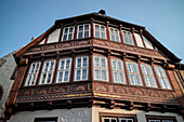 UNESCO Welterbe Historische Altstadt Goslar, reichhaltig und detailliert verzierte Häuser beim Makrtplatz, Harz, Niedersachsen, Deutschland
