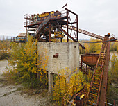 verlassene Industrieanlage, verlassener Ort, near S. Quirico d´Orcia, Herbst, Val d´Orcia, UNESCO Weltkulturerbe, Toskana, Italien, Europa