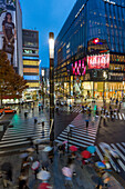 Time lapse overview of Sukiyabashi pedestrian crossing, Ginza, Tokyo, Japan, Asia