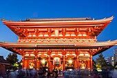 Japan, Honshu, Tokyo, Asakusa, Sensoji Temple aka Asakusa Kannon Temple, Temple Gate
