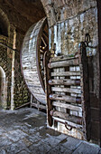 Normandy, the Mont Saint Michel Abbey, a wheel to lift the prisoner's food  (UNESCO World Heritage) (on the way to Santiago de Compostela)