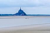 Normandy, the Mont Saint Michel and Bay from the Southern Pointe du Grouin, (UNESCO World Heritage) (on the way to Santiago de Compostela)