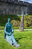 Brittany, Fougeres, feudal castle (on the way to Santiago de Compostela) monument for peace designed by Louis Derbre (ADAGP), the tolerance and the hope