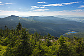 View from Grosser Arber to Kleiner Arber with Chamer Huette and to the afloat isles at Kleiner Arbersee, Bavarian Forest, Bavaria, Germany