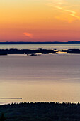 Blick vom Tafelberg, dem Nationalpark Kinnekulle – zwischen Linköping und Mariestad gelegen, Vänernsee, Schweden