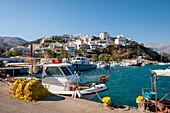 Fischerboot im Hafen, Agia Galini, Kreta, Griechenland, Kreta, Griechenland, Europa