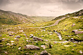 kurvenreiche Pass Straße, Healy Pass, Beara Halbinsel, Grafschaft Cork, Irland, Wild Atlantic Way, Europa