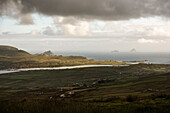 Blick vom Geokaun mountain zu den Skellig Inseln und Bray Head, Bruff, Valentia Insel, Grafschaft Kerry, Irland, Wild Atlantic Way, Europa