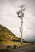 Strommast am Parkplatz oberhalb Derrynane National Park, Grafschaft Kerry, Irland, Ring of Kerry, Wild Atlantic Way, Europa