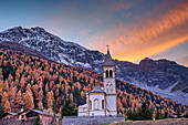 Church of Sulden with Ortler in background, Sulden, Ortler group, South Tyrol, Italy
