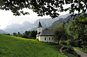 an der Antoniuskapelle im Kaisertal, Kaisergebirge über Kufstein, Tirol, Österreich