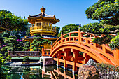 Der Buddhistische Tempel Pavilion of Absolute Perfection im Nan Lian Garden, Hongkong, China, Asien