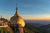 Golden Rock Kyaiktiyo, Kyaikto, Myanmar, Asia.