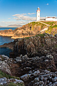 Fanad Head (Fánaid) lighthouse, County Donegal, Ulster region, Ireland, Europe