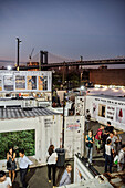Photoville Festival im Brooklyn Bridge Park, Brooklyn, New York City, Vereinigte Staaten von Amerika, USA, Nordamerika