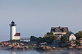 USA, Massachusetts, Cape Ann, Annisquam, Annisquam Lighthouse in fog.