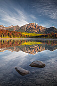 Pyramid Mountain reflected in Patricia Lake in autumn, Jasper National Park, UNESCO World Heritage Site, Canadian Rockies, Alberta, Canada, North America