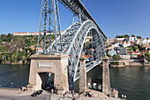 Ponte Dom Luis I Bridge, UNESCO World Heritage Site, Douro River, Porto (Oporto), Portugal, Europe