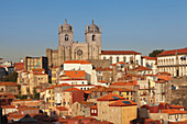Se Cathedral at sunset, Ribeira District, UNESCO World Heritage Site, Porto (Oporto), Portugal, Europe