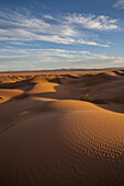 Dünenlandschaft der Rig-e Jenn in der Wüste Dasht-e Kavir, Iran, Asien