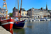 The Vieux Bassin (Old Harbour) and St. Catherine's Quay, Honfleur, Calvados, Basse Normandie (Normandy), France, Europe